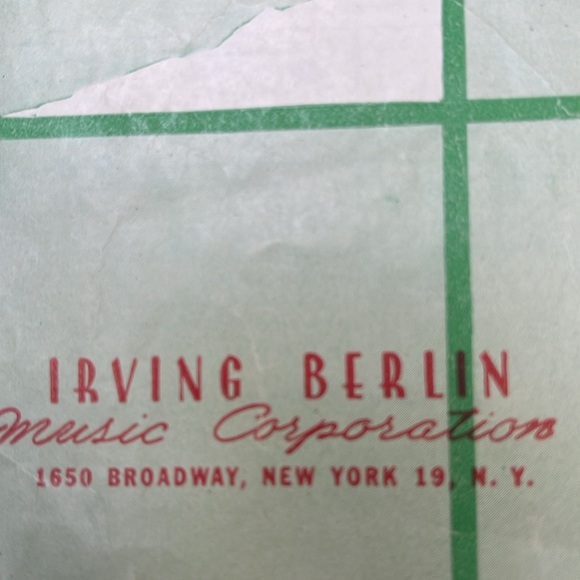 White Christmas: Irving Berlin: Original Simplified Piano Score - Picture 5 of 6